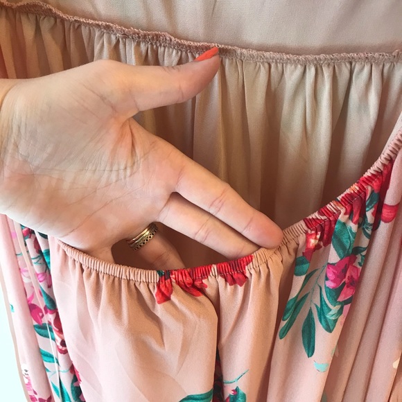 Medium VICI Pink Floral Dress with cutout NWT - Picture 9 of 11